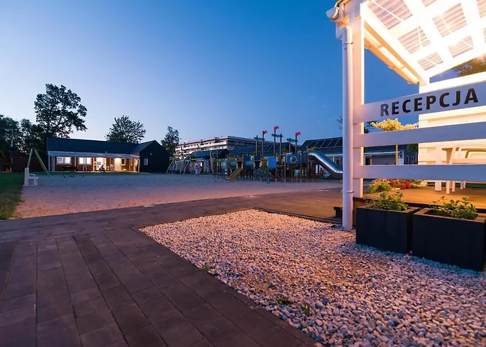 Maxcamp W Dziwnowie בית נופש