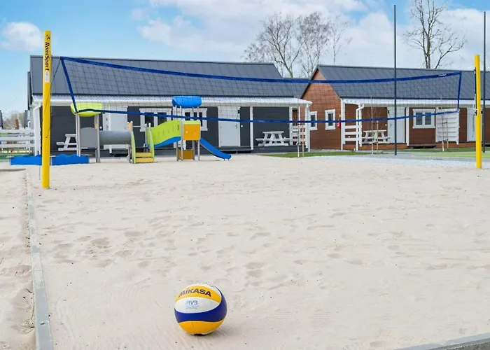 Maxcamp W Dziwnowie בית נופש